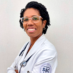 Dra.Carolina-Cristina-da-Cruz